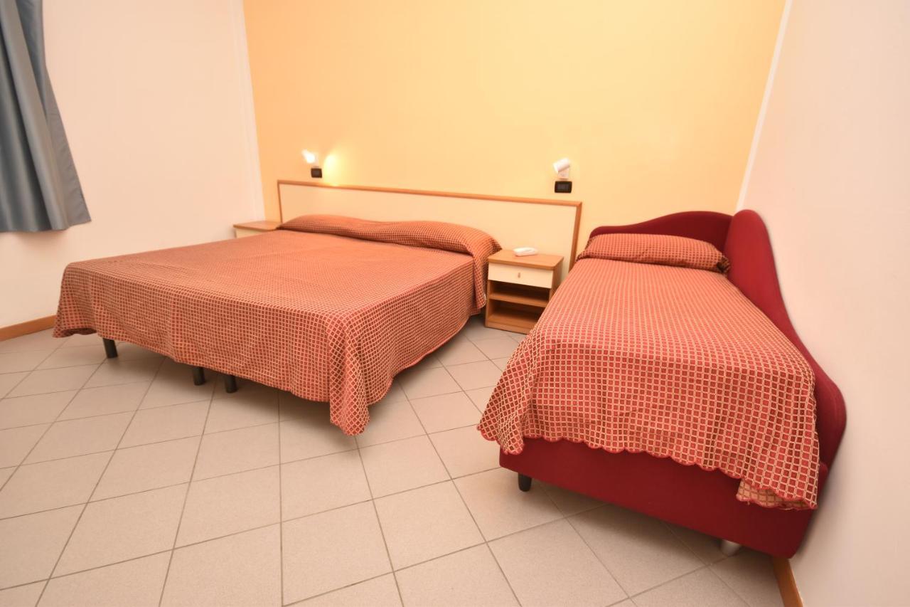 Hotel Thea Bellaria-Igea Marina Luaran gambar
