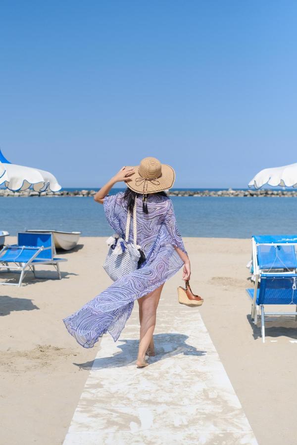 Hotel Thea Bellaria-Igea Marina Luaran gambar